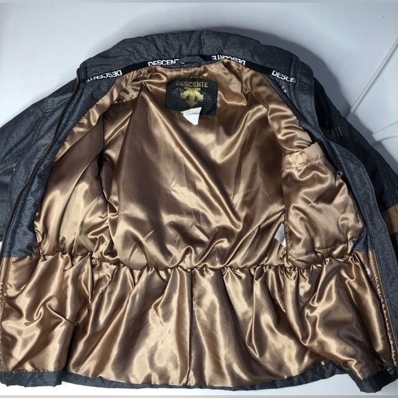 Vintage Descente Embroidered Grey and Black Casual Puffer Skiing Jacket Size 8 - Picture 4 of 12